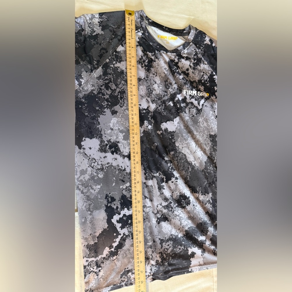 Men's large Camo Gray Long Sleeve Performance Shirt - Picture 6 of 7